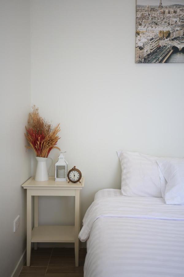 Appartement Day Off House Chiang Mai Near Walking Street Extérieur photo